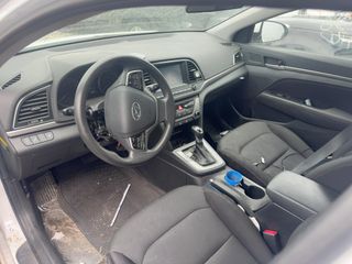 2018 Hyundai Elantra SEL - Interior Full Dashboard Image
